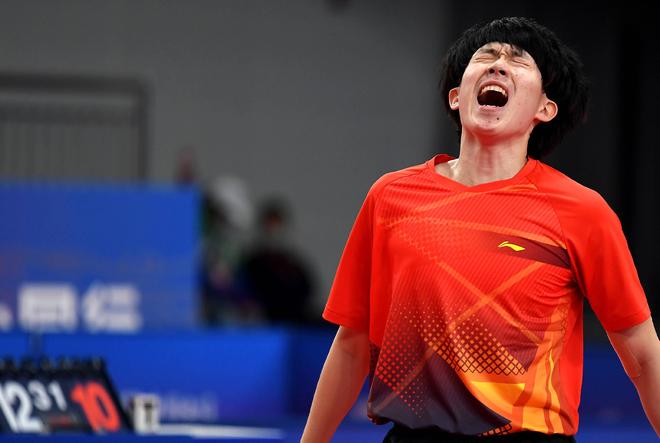 并在中国足 并在中国足